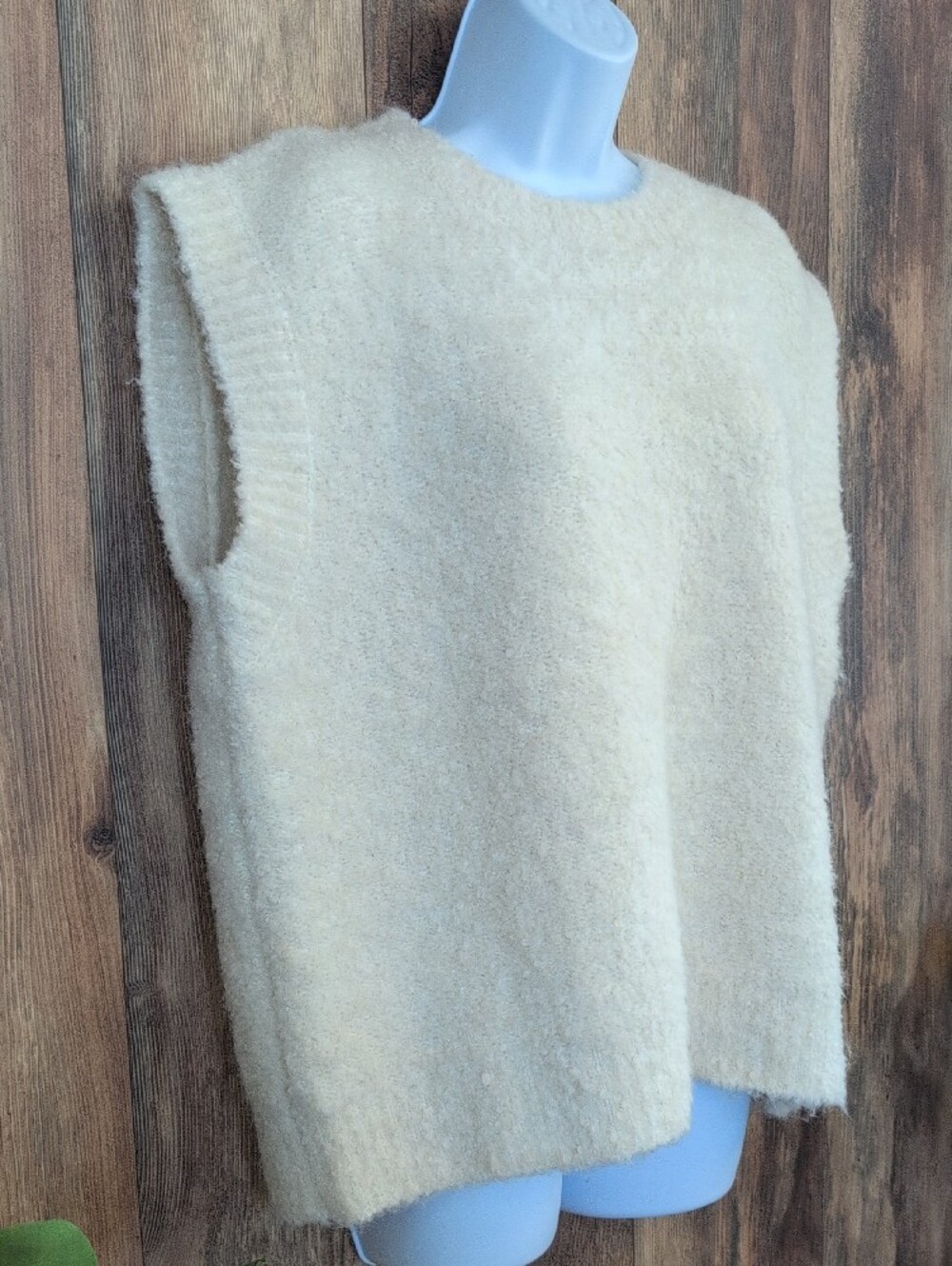 Anthropologie FRNCH Jasmin Fuzzy Sleeveless Crewneck Sweater Vest L 725A